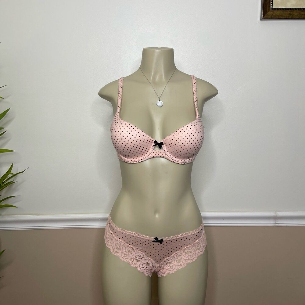 Victoria's Secret Body By Victoria Bra & Panty 2 PCS. Set - 36B / L